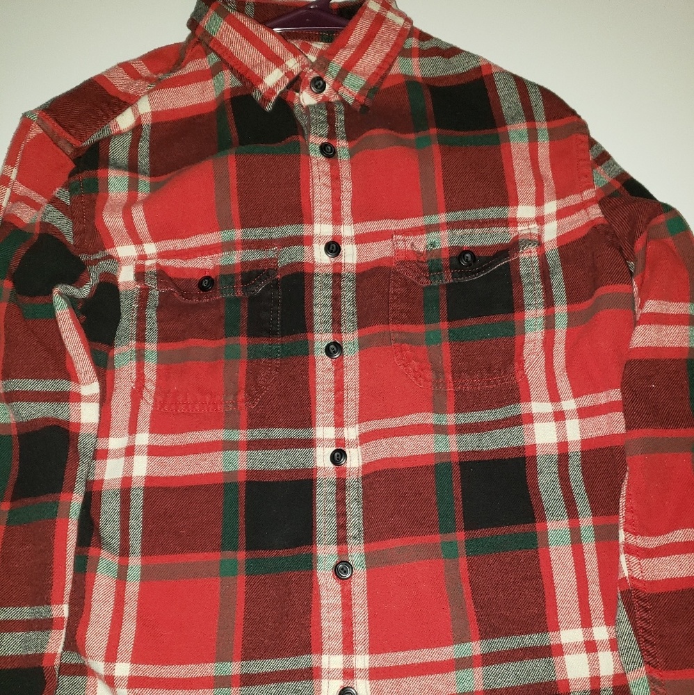 American Eagle Traditional Plaid Flannel